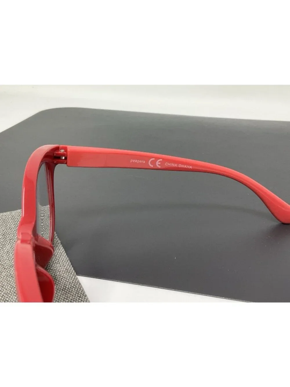 Peepers Grandview Reading Glasses   Blue Light Red Pink Retired Color + 2.00